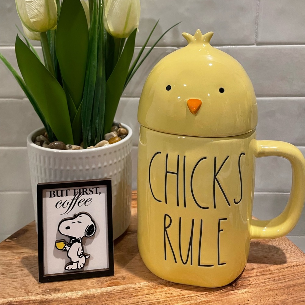 Rae Dunn CHICKS RULE Mug with Topper
